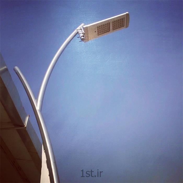 چراغ خیابانی خورشیدی هوشمند iSUN-01 با سنسور حرکتی | 1200 لومن ضدآب IP65 | روشنایی فضای باز